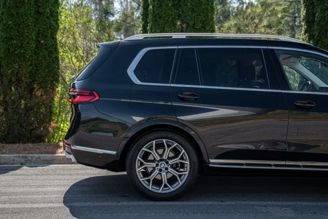 BMW X7 photo 13