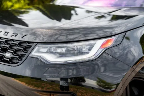 More photos of 2023 Land Rover Discovery HSE R-Dynamic at Gravity Autos Duluth, GA