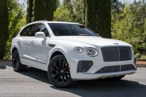 More photos of 2022 Bentley Bentayga V8 at Gravity Autos Duluth, GA