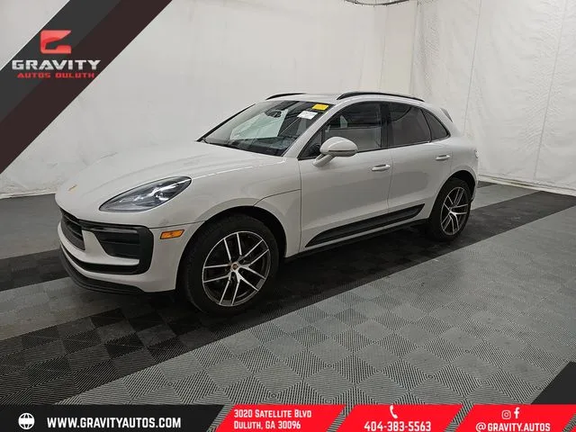 2023 Porsche Macan T