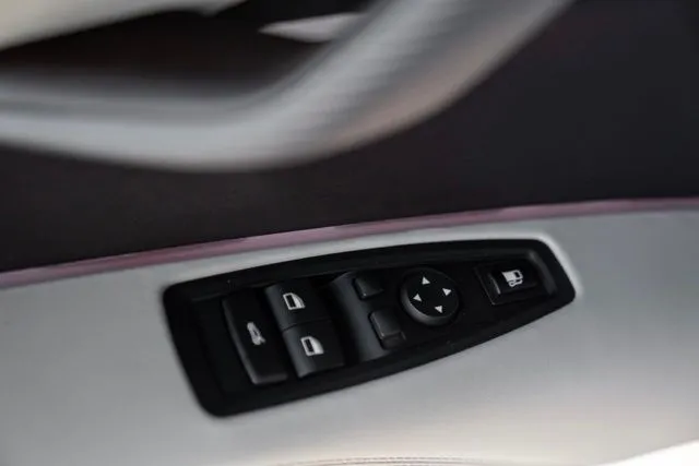 BMW i8 photo 57