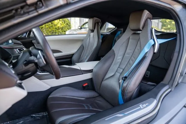 BMW i8 photo 48