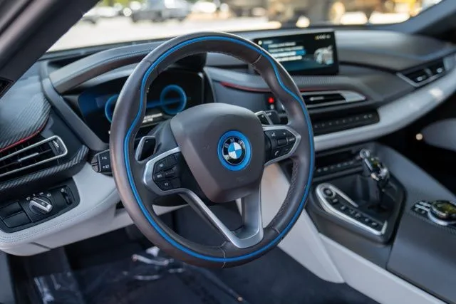 BMW i8 photo 31