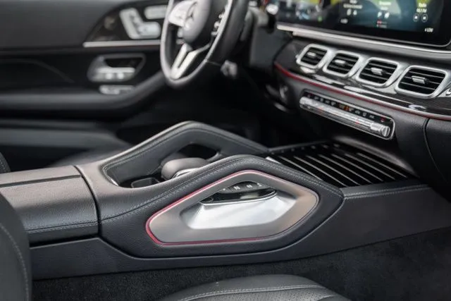 Mercedes-Benz GLE photo 46