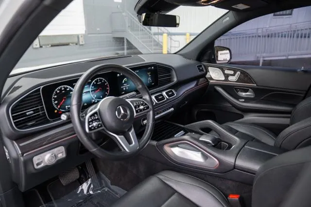 Mercedes-Benz GLE photo 29