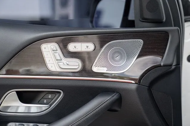 Mercedes-Benz GLE photo 57