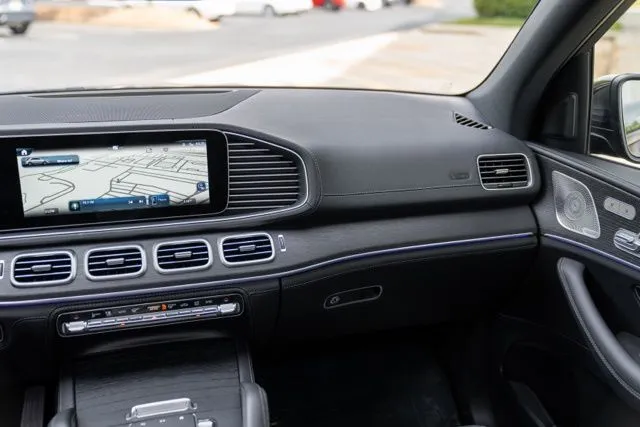 Mercedes-Benz GLE photo 31