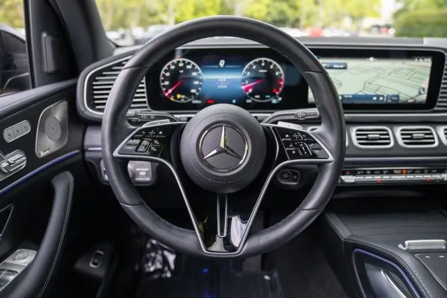 Mercedes-Benz GLE photo 33