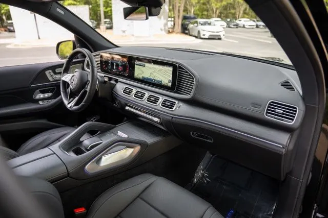 Mercedes-Benz GLE photo 29