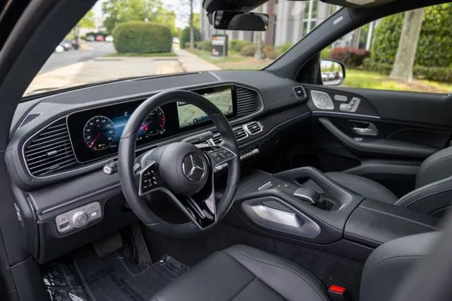 Mercedes-Benz GLE photo 27