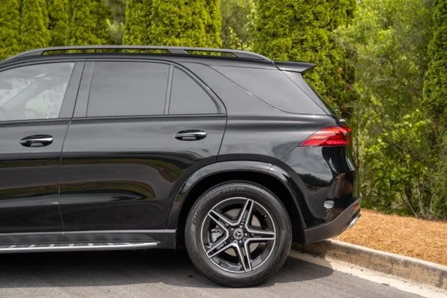 Mercedes-Benz GLE photo 11