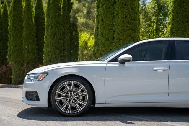 Audi A6 photo 10