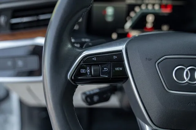 Audi A6 photo 27
