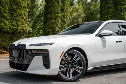 Another view of 2023 BMW i7 xDrive60 for sale in Duluth, GA at Gravity Autos Duluth