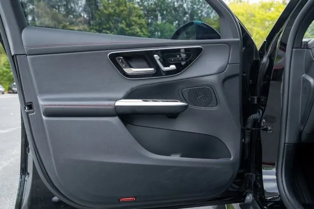 Mercedes-Benz GLC photo 49