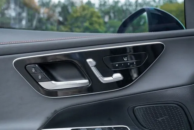 Mercedes-Benz GLC photo 50