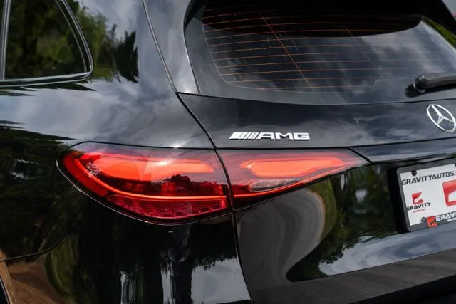Mercedes-Benz GLC photo 13