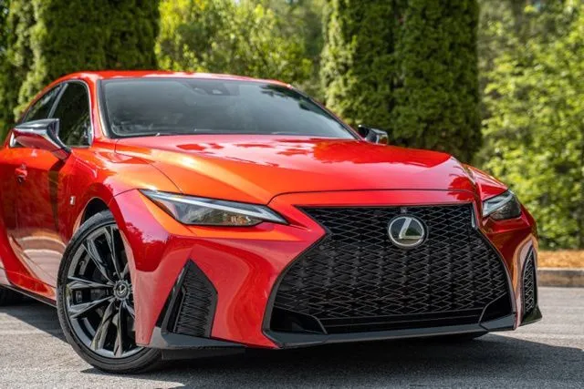 Lexus IS photo 6