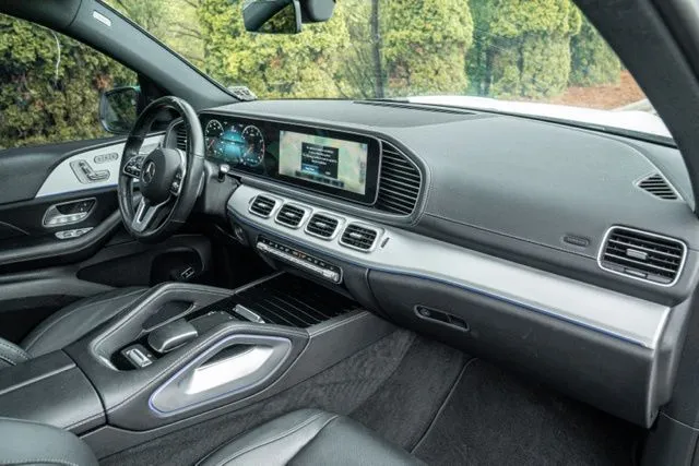 Mercedes-Benz GLS photo 27