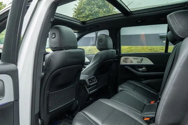 Mercedes-Benz GLS photo 41