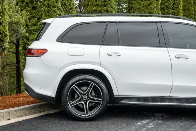 Mercedes-Benz GLS photo 13