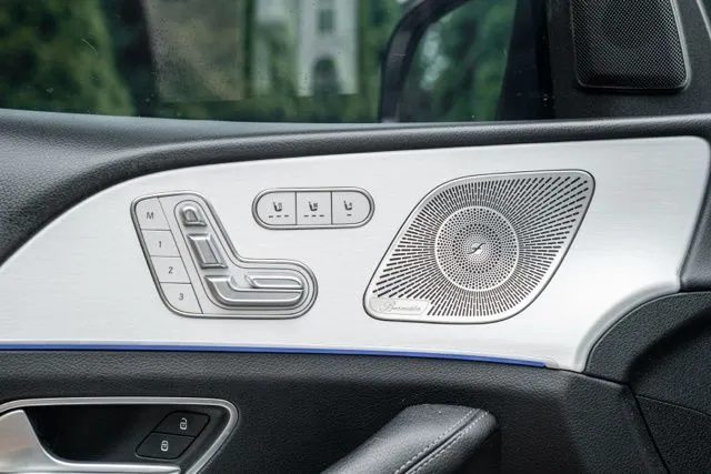 Mercedes-Benz GLS photo 47