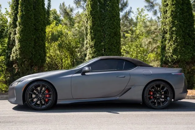 Lexus LC photo 16