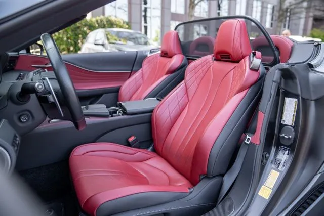 Lexus LC photo 29