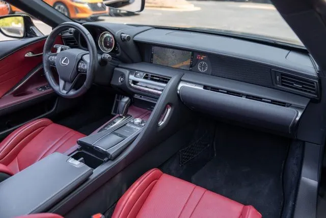 Lexus LC photo 28