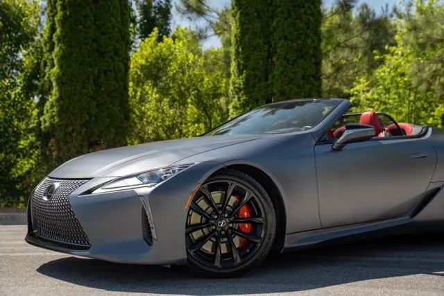 Lexus LC photo 3