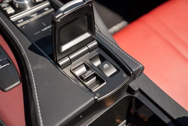 Lexus LC photo 48