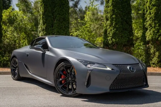 Lexus LC photo 14