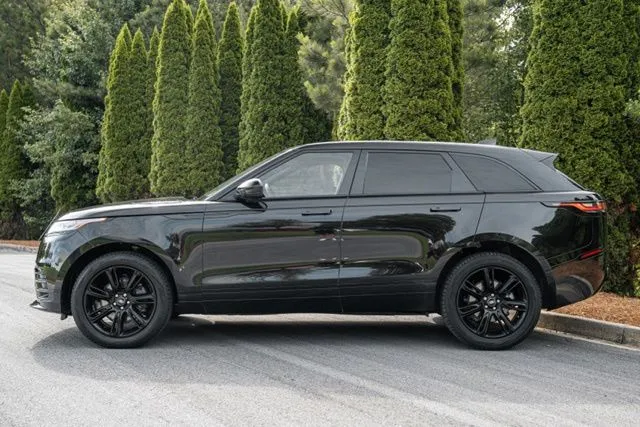 Land Rover Range Rover Velar photo 8