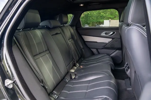 Land Rover Range Rover Velar photo 43