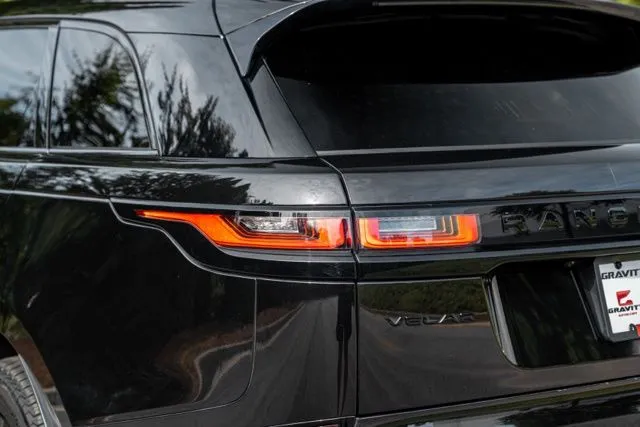 Land Rover Range Rover Velar photo 14