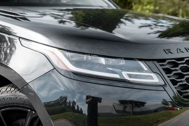 Land Rover Range Rover Velar photo 7