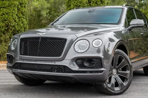 Photos of 2020 Bentley Bentayga V8 for sale in Duluth, GA at Gravity Autos Duluth