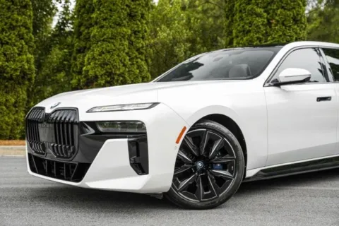 Another view of 2023 BMW i7 xDrive60 for sale in Duluth, GA at Gravity Autos Duluth