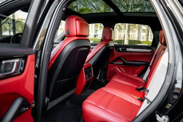 Porsche Cayenne photo 43