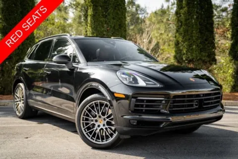 More photos of 2023 Porsche Cayenne Platinum Edition at Gravity Autos Duluth, GA