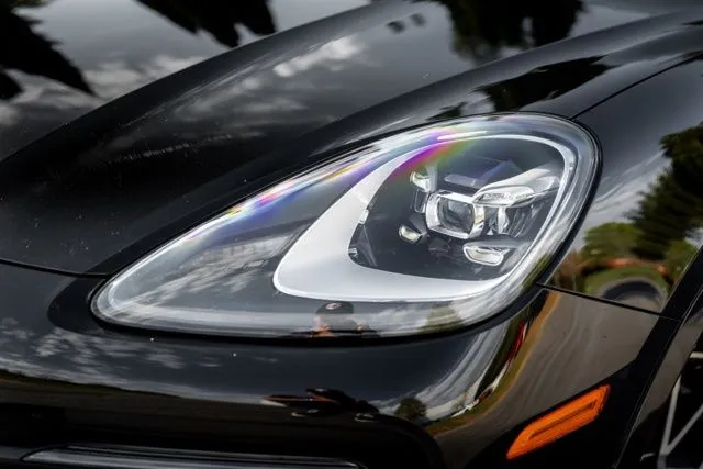 Porsche Cayenne photo 4