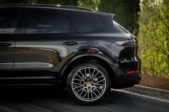 Porsche Cayenne photo 11