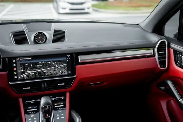 Porsche Cayenne photo 27