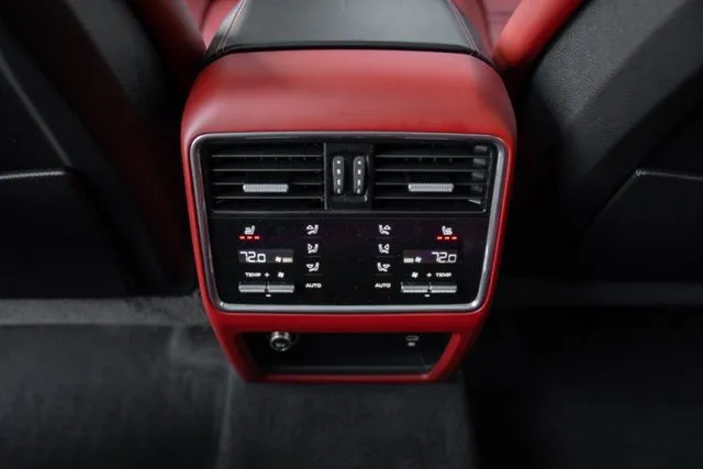 Porsche Cayenne photo 47