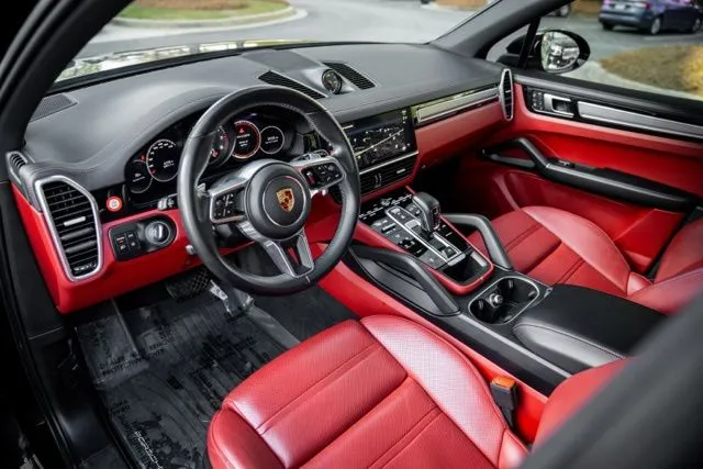 Porsche Cayenne photo 23