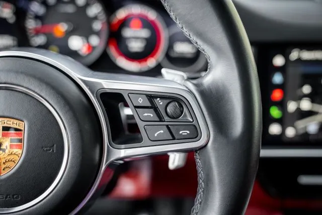 Porsche Cayenne photo 31