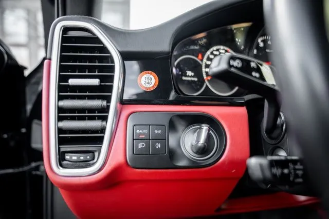 Porsche Cayenne photo 29