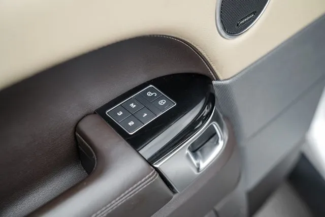 Land Rover Range Rover Sport photo 55