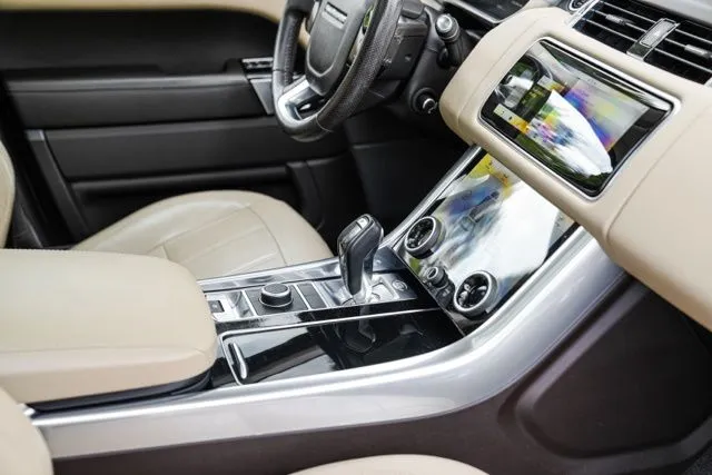 Land Rover Range Rover Sport photo 42