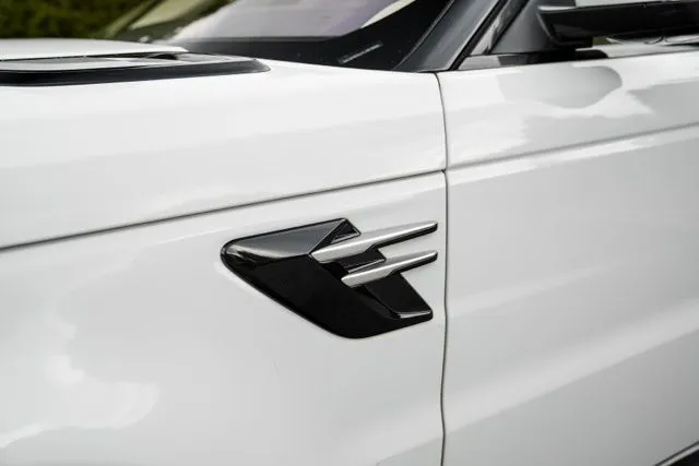 Land Rover Range Rover Sport photo 15